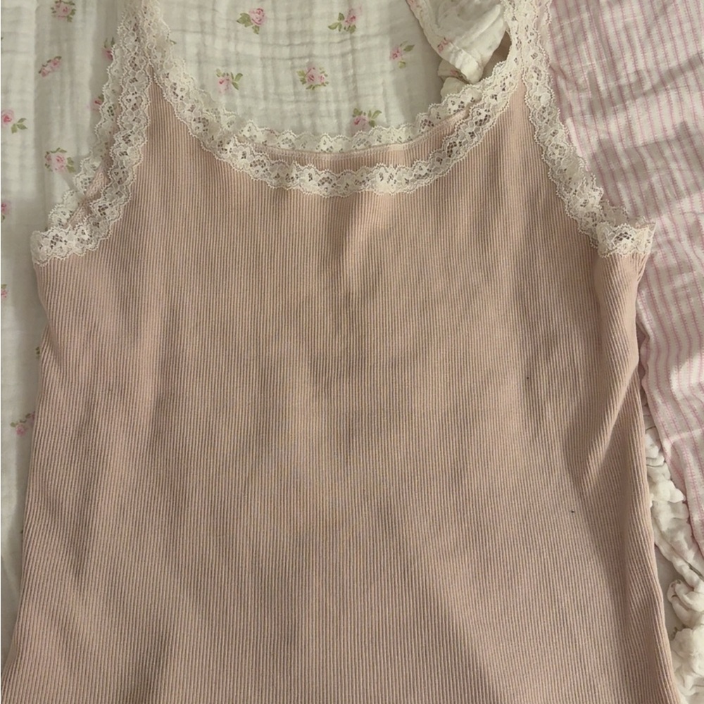 Brandy Melville inspired pink top with lace